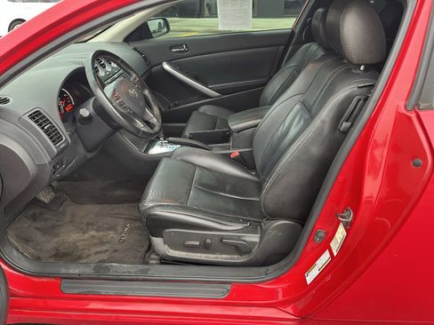 Used 2010 Nissan Altima 3.5 SR w/ Leather Pkg image 16