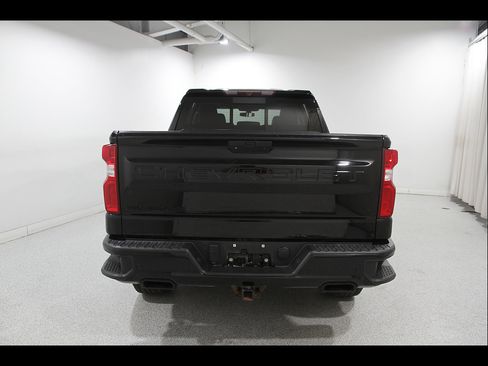 Used 2021 Chevrolet Silverado 1500 LT Trail Boss w/ Convenience Package II AWD/4WD image 19