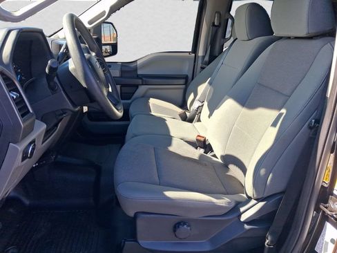 Used 2022 Ford F250 XL w/ Power Equipment Group AWD/4WD image 9