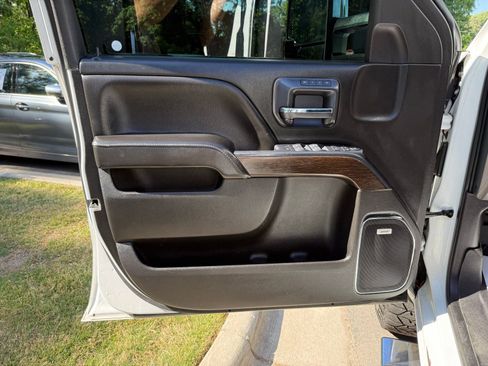 Used 2019 GMC Sierra 3500 Denali w/ Duramax Plus Package image 23