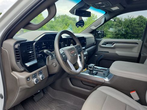 Certified 2023 GMC Sierra 1500 SLT w/ SLT Premium Plus Package AWD/4WD image 19