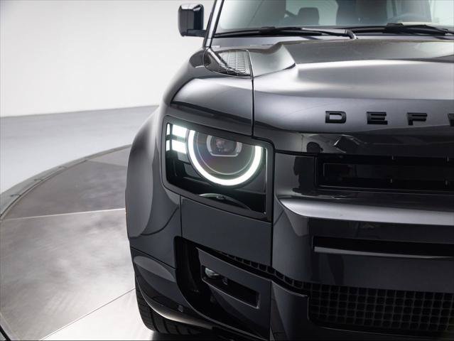 New 2026 Land Rover Defender 110 X-Dynamic SE AWD/4WD image 10