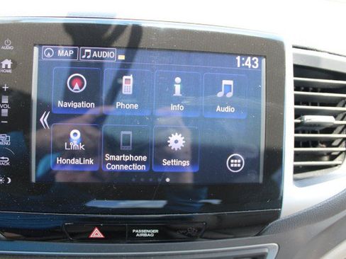Used 2017 Honda Ridgeline RTL-T image 25