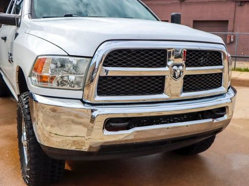 Used 2016 RAM 3500 Tradesman w/ Chrome Appearance Group AWD/4WD image 2