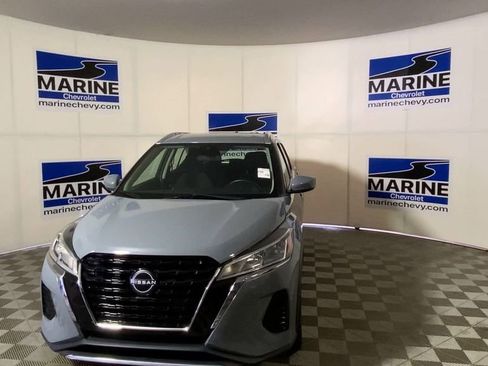 Used 2023 Nissan Kicks SV FWD image 5