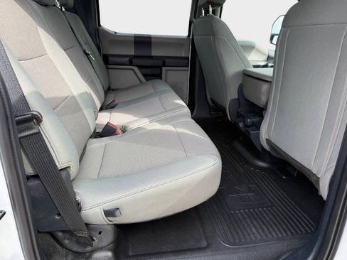 Used 2022 Ford F250 XL w/ Power Equipment Group AWD/4WD image 9