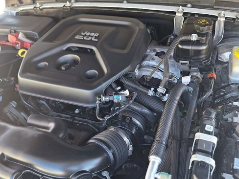 Used 2019 Jeep Wrangler Unlimited Rubicon image 31