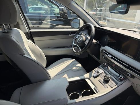 Used 2025 Hyundai Palisade SEL AWD/4WD image 16