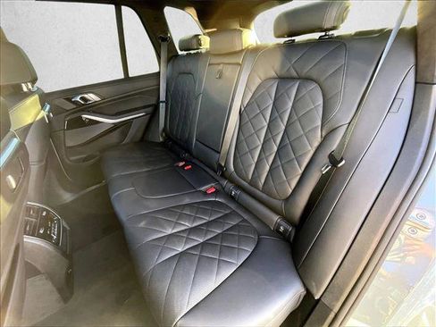 Used 2026 BMW X5 sDrive40i w/ M Sport Package image 26