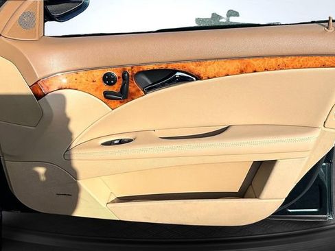 Used 2007 Mercedes-Benz E 350 Sedan image 26