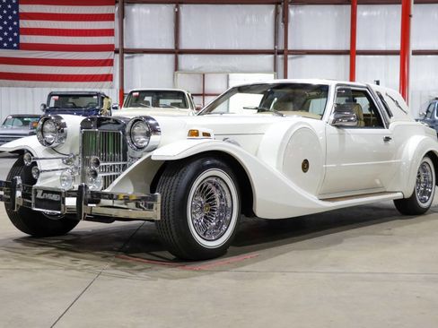 Used 1988 Ford Mustang LX image 1