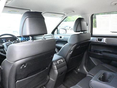 Used 2026 Hyundai Santa Fe SEL FWD image 21