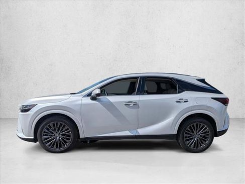 Used 2023 Lexus RX 350 FWD w/ Accessory Package image 2