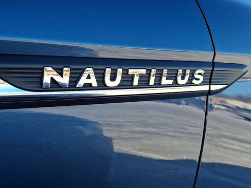 Used 2019 Lincoln Nautilus Reserve image 29