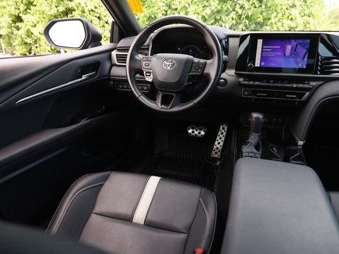 Certified 2025 Toyota Camry SE FWD image 22
