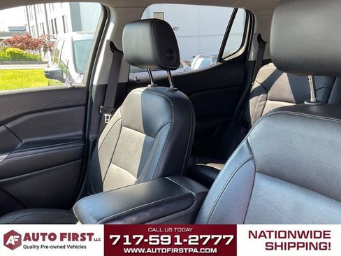 Used 2019 GMC Acadia SLT AWD/4WD image 9