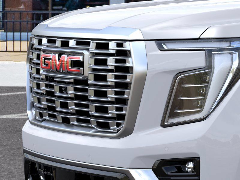 New 2026 GMC Yukon Denali w/ Denali Reserve Package AWD/4WD image 13