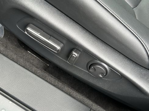 Used 2025 Honda Accord Sport image 17
