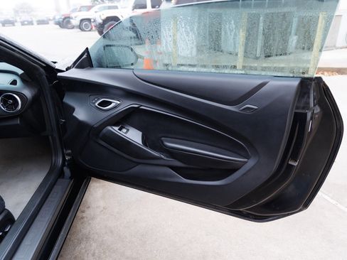 Used 2022 Chevrolet Camaro LT image 33