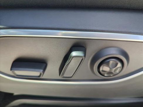 New 2026 Jeep Grand Wagoneer 2WD image 18