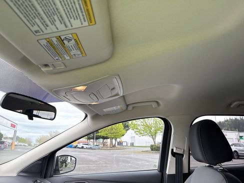 Used 2015 Ford Escape SE FWD image 17