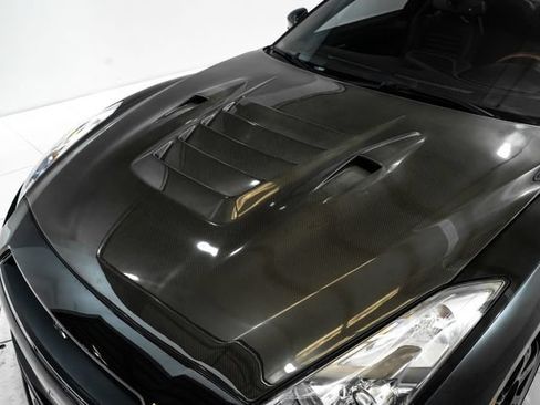 Used 2014 Nissan GT-R Black Edition AWD/4WD image 17