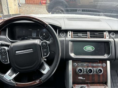 Used 2017 Land Rover Range Rover HSE image 36