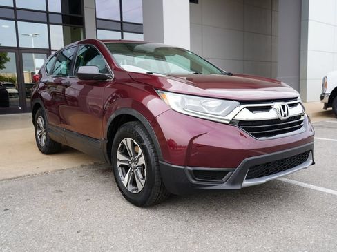 Used 2018 Honda CR-V LX image 3