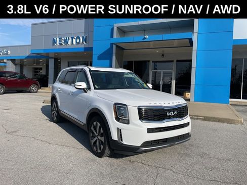 Used 2022 Kia Telluride S image 1