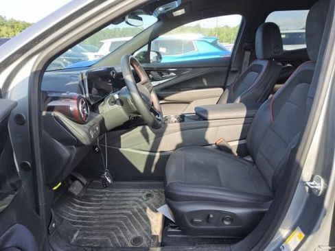 Used 2025 Chevrolet Blazer EV RS AWD/4WD image 6