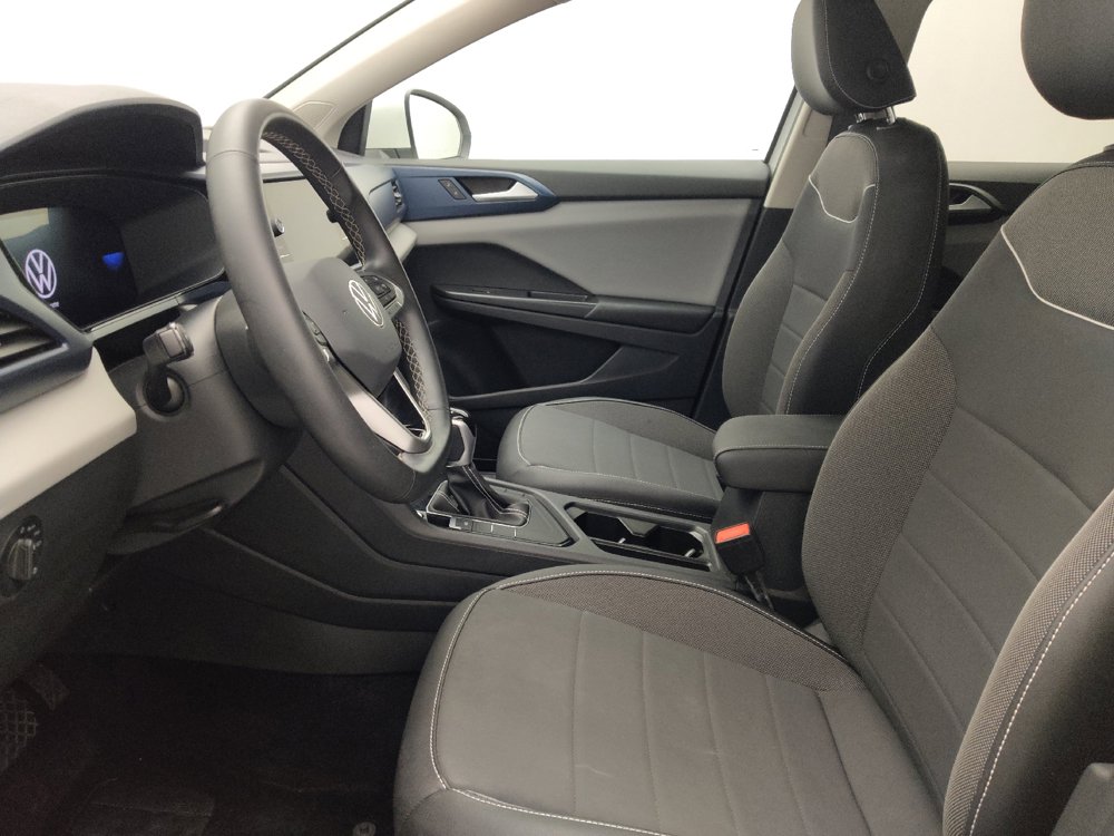 Used 2023 Volkswagen Taos SE FWD image 17