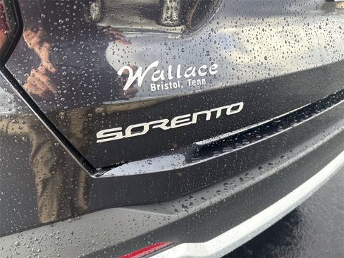 New 2026 Kia Sorento LX image 7