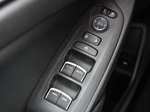 Used 2018 Honda Accord Sport image 34