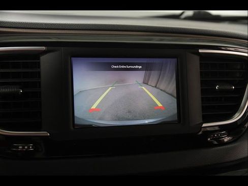 Used 2023 Chrysler Voyager LX FWD image 14