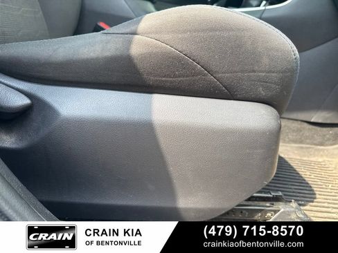 Used 2022 Toyota RAV4 SE AWD/4WD image 11