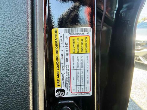 Used 2016 Ford Explorer XLT w/ Equipment Group 202A image 11