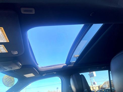 Used 2021 Lincoln Navigator Reserve image 31