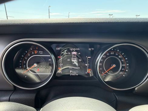 Used 2019 Jeep Wrangler Unlimited Sport S AWD/4WD image 15