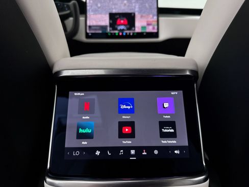 Used 2022 Tesla Model X AWD/4WD image 37