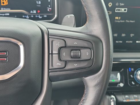 Used 2023 GMC Sierra 1500 AT4 w/ Technology Package AWD/4WD image 23