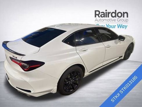Used 2021 Acura TLX image 3