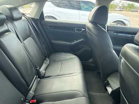 Used 2022 Honda Civic Touring image 12