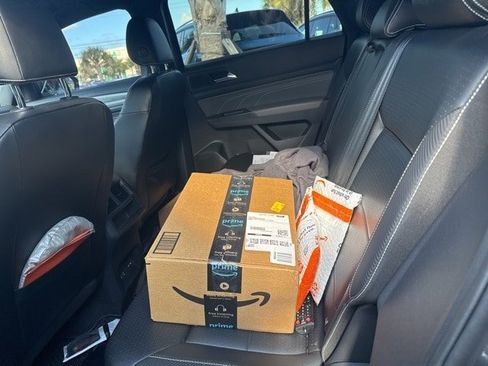 Used 2022 Volkswagen Atlas Cross Sport SE w/ Panoramic Sunroof Package image 5