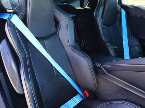 Used 2022 Chevrolet Corvette Stingray Coupe w/ Z51 Performance Package image 15