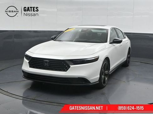 Used 2024 Honda Accord Sport image 6