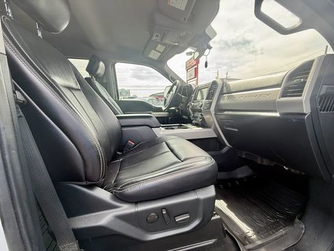 Used 2020 Ford F250 Lariat w/ Lariat Value Package AWD/4WD image 17