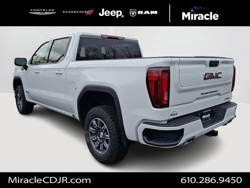 Used 2025 GMC Sierra 1500 AT4 AWD/4WD image 4