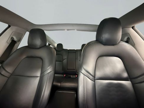 Used 2017 Tesla Model 3 Long Range image 14