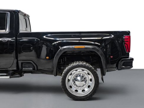 Used 2024 GMC Sierra 3500 Denali w/ Denali Reserve Package AWD/4WD image 11