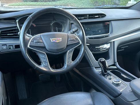 Used 2024 Cadillac XT5 Premium Luxury image 23
